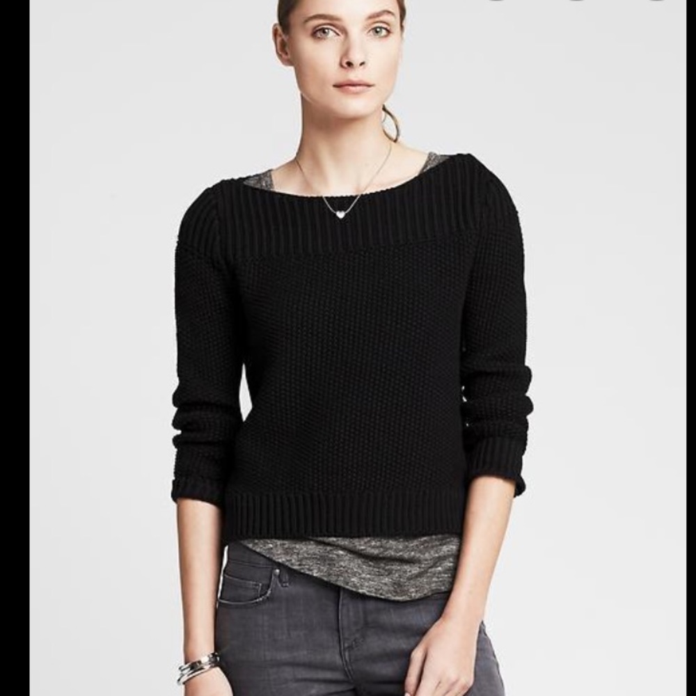 Banana Republic | Black Stitch Cropped Pullover